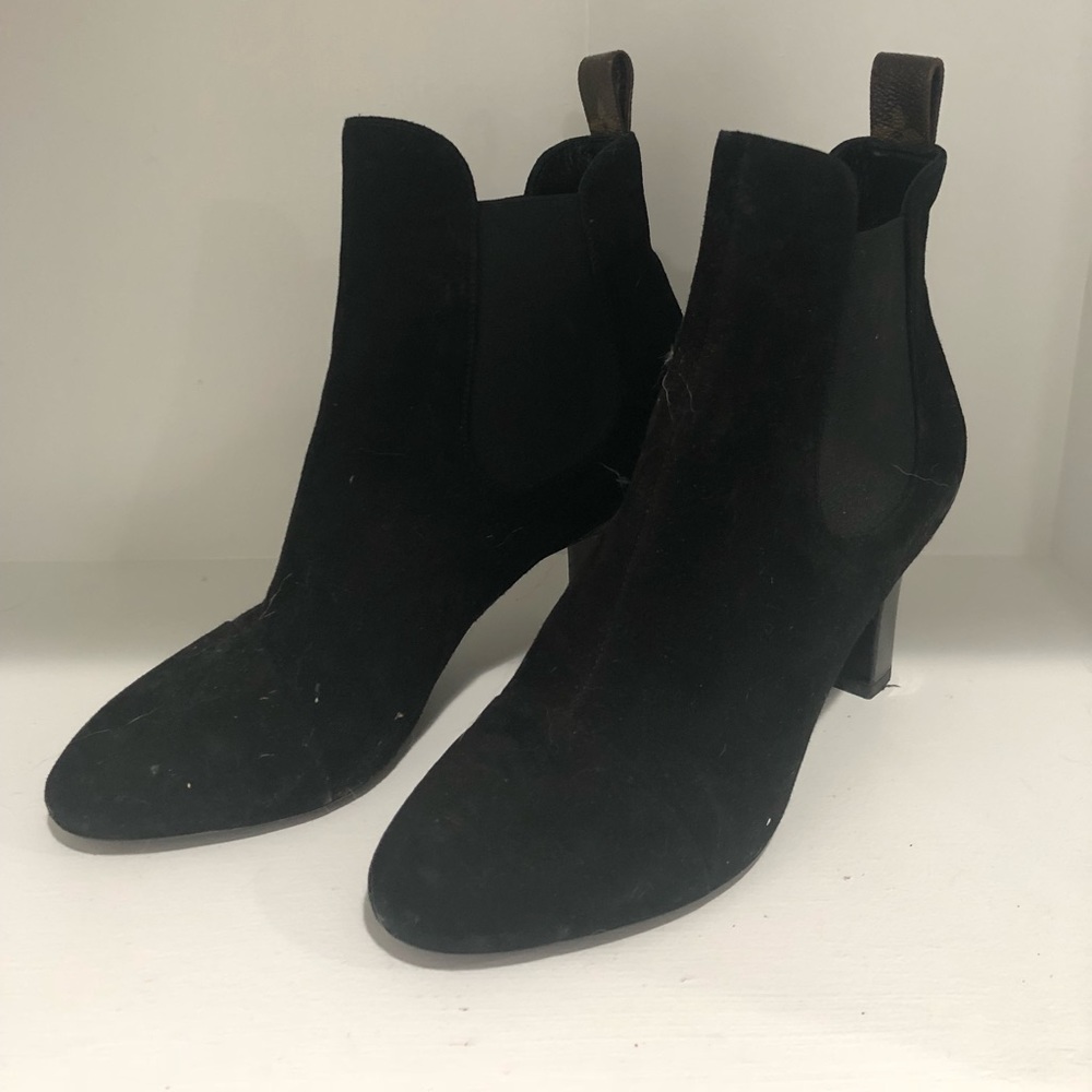 Luis Vuitton Black Suede Booties